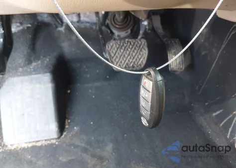 2017 Nissan Pathfinder Sv z USA, uszkodzony, nr VIN 5N1DR2MM3HC674892